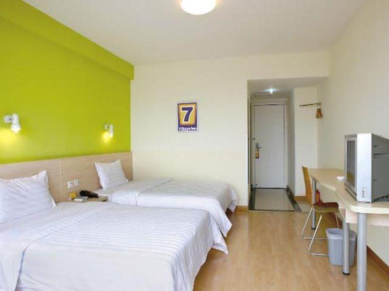 7Days Inn Shanghai Hong Mei South Road Branch מראה חיצוני תמונה